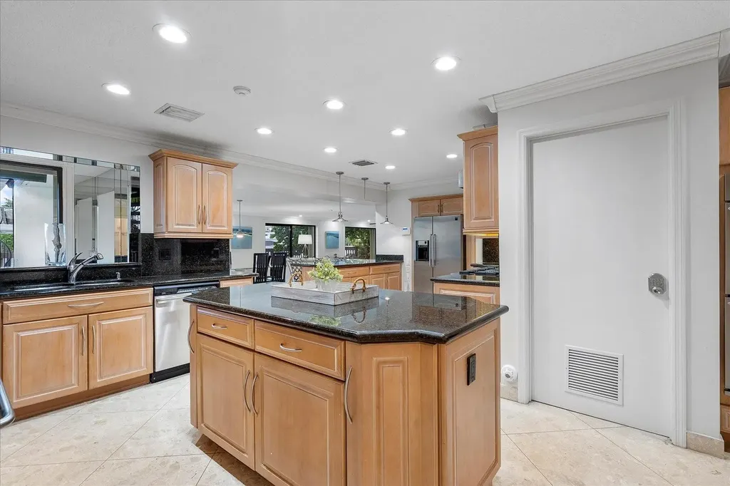 1240 SW 14th Avenue Fort Lauderdale FL 33312