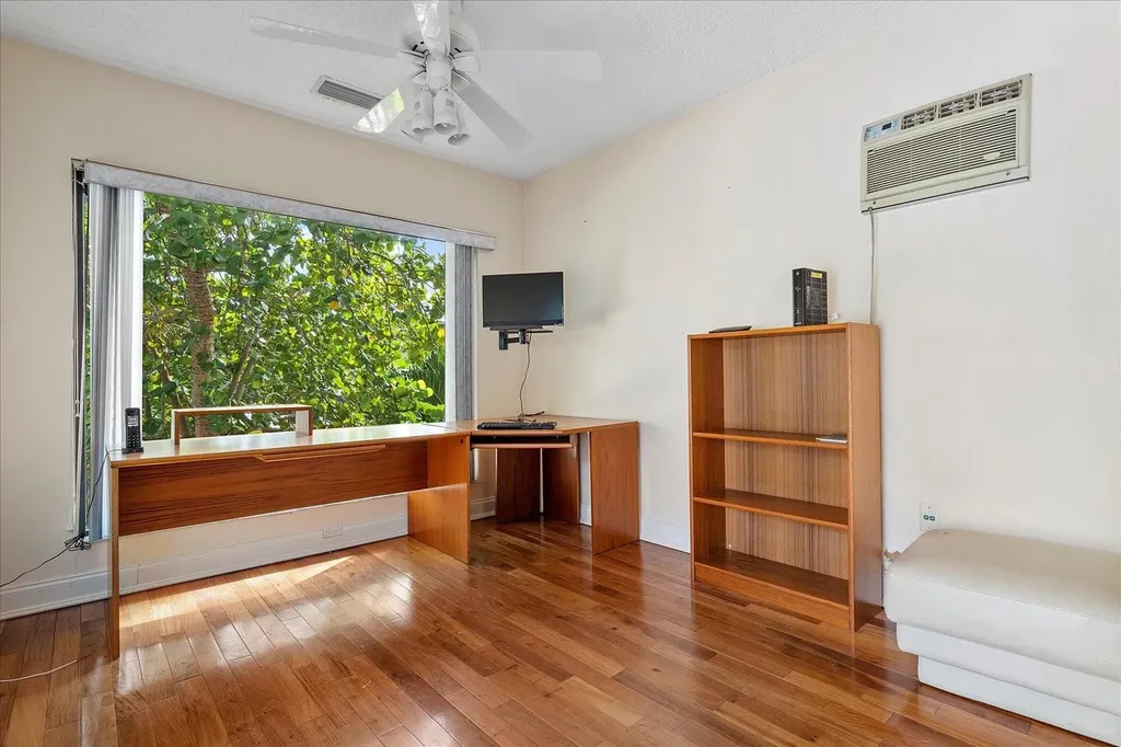 1240 SW 14th Avenue Fort Lauderdale FL 33312