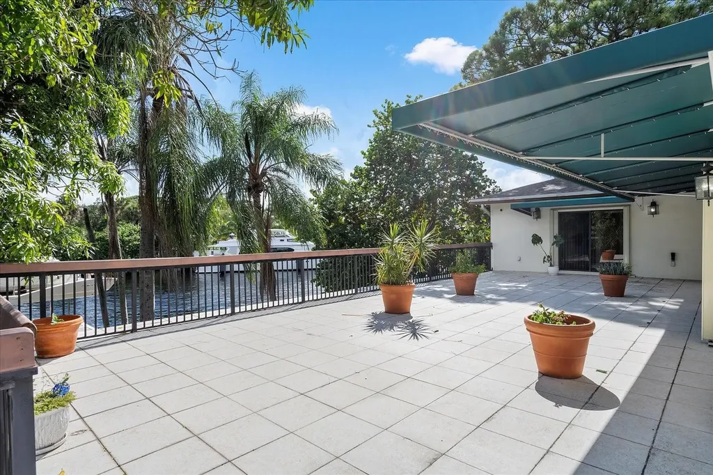 1240 SW 14th Avenue Fort Lauderdale FL 33312