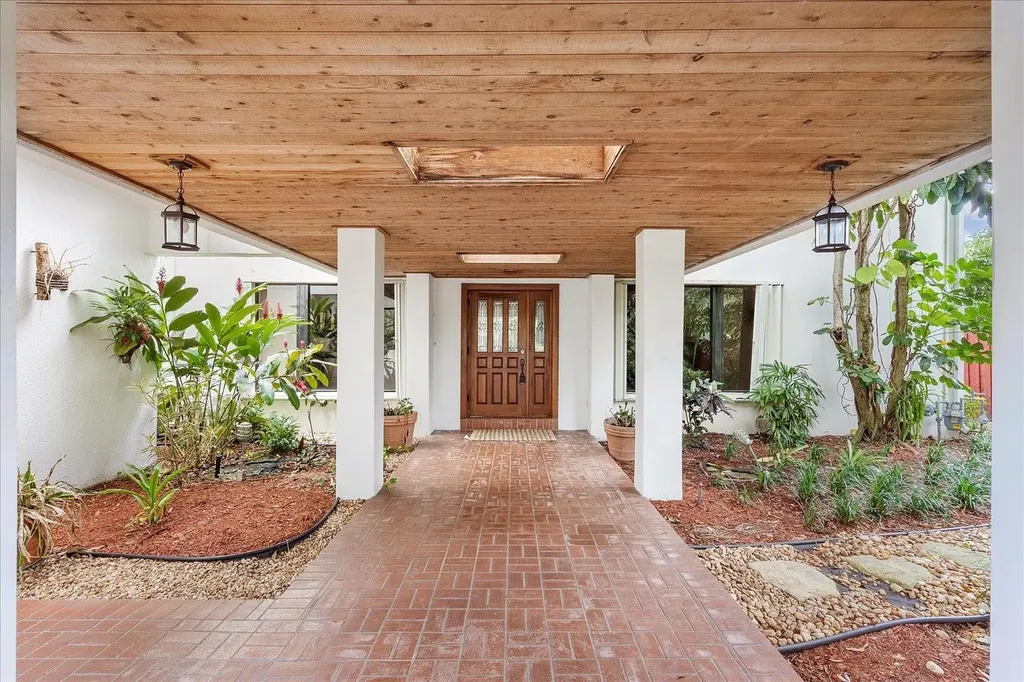 1240 SW 14th Avenue Fort Lauderdale FL 33312