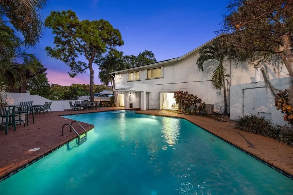 1240 SW 14th Avenue Fort Lauderdale FL 33312