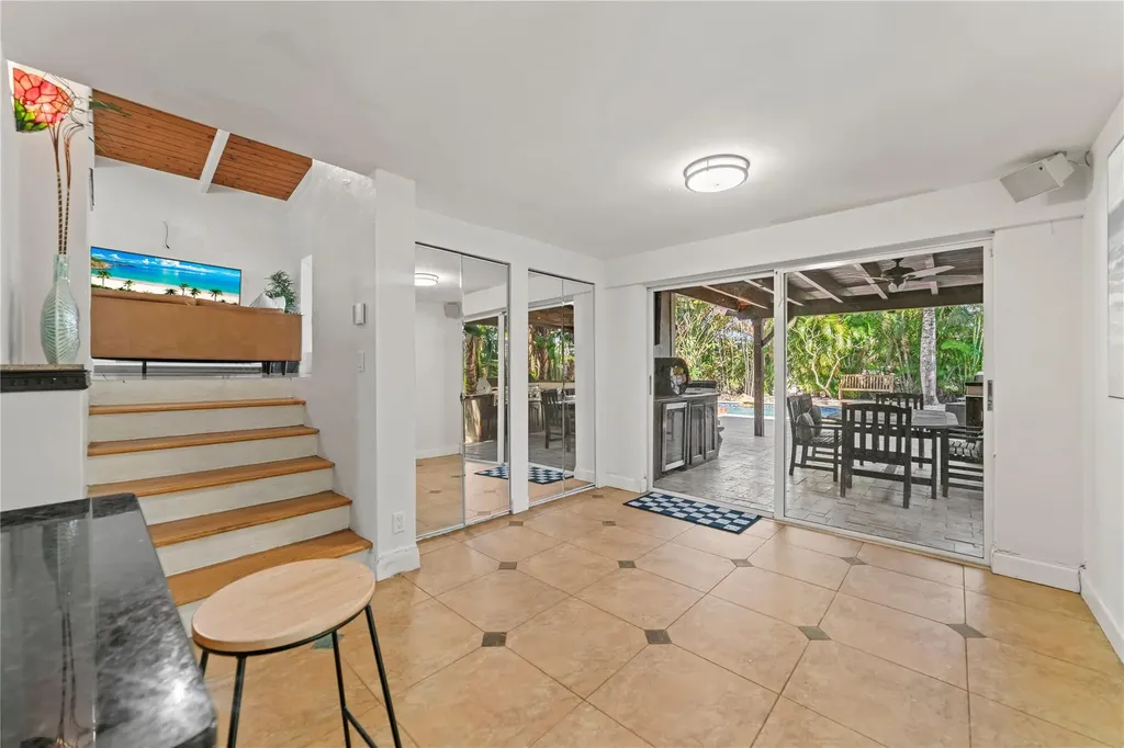 2518 Whale Harbor Lane Fort Lauderdale FL 33312