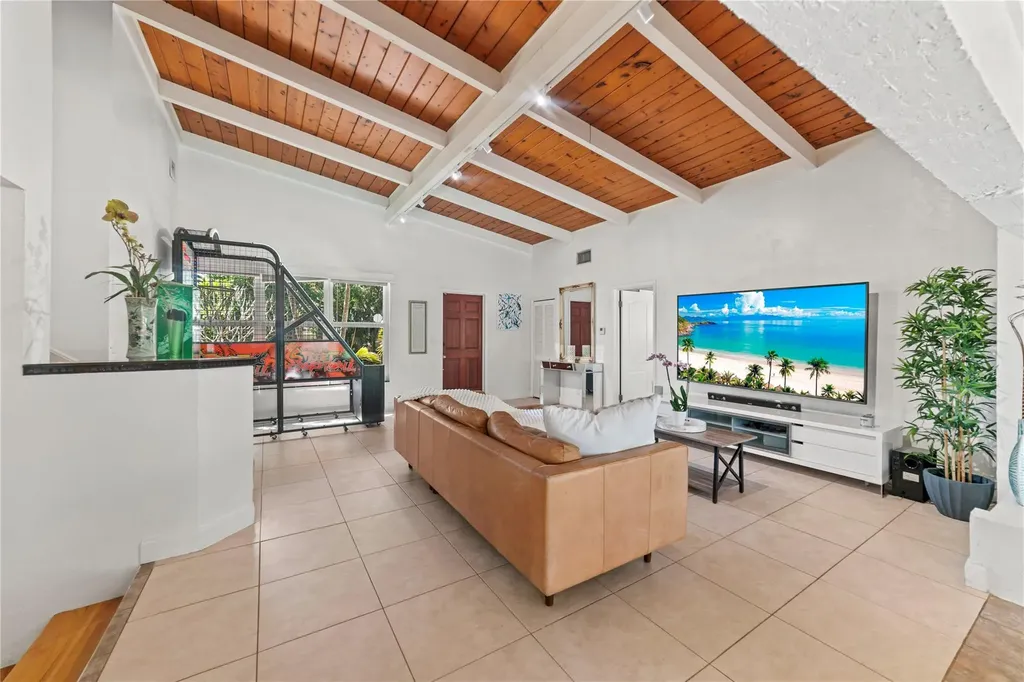 2518 Whale Harbor Lane Fort Lauderdale FL 33312
