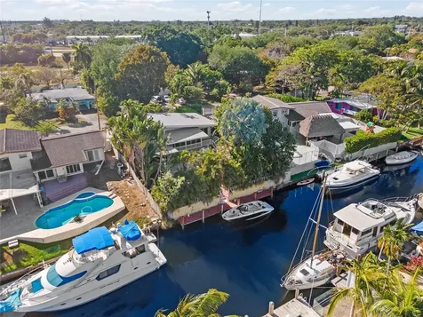 2518 Whale Harbor Lane Fort Lauderdale FL 33312