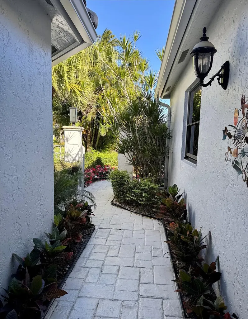 2108 NW 60th Circle Boca Raton FL 33496