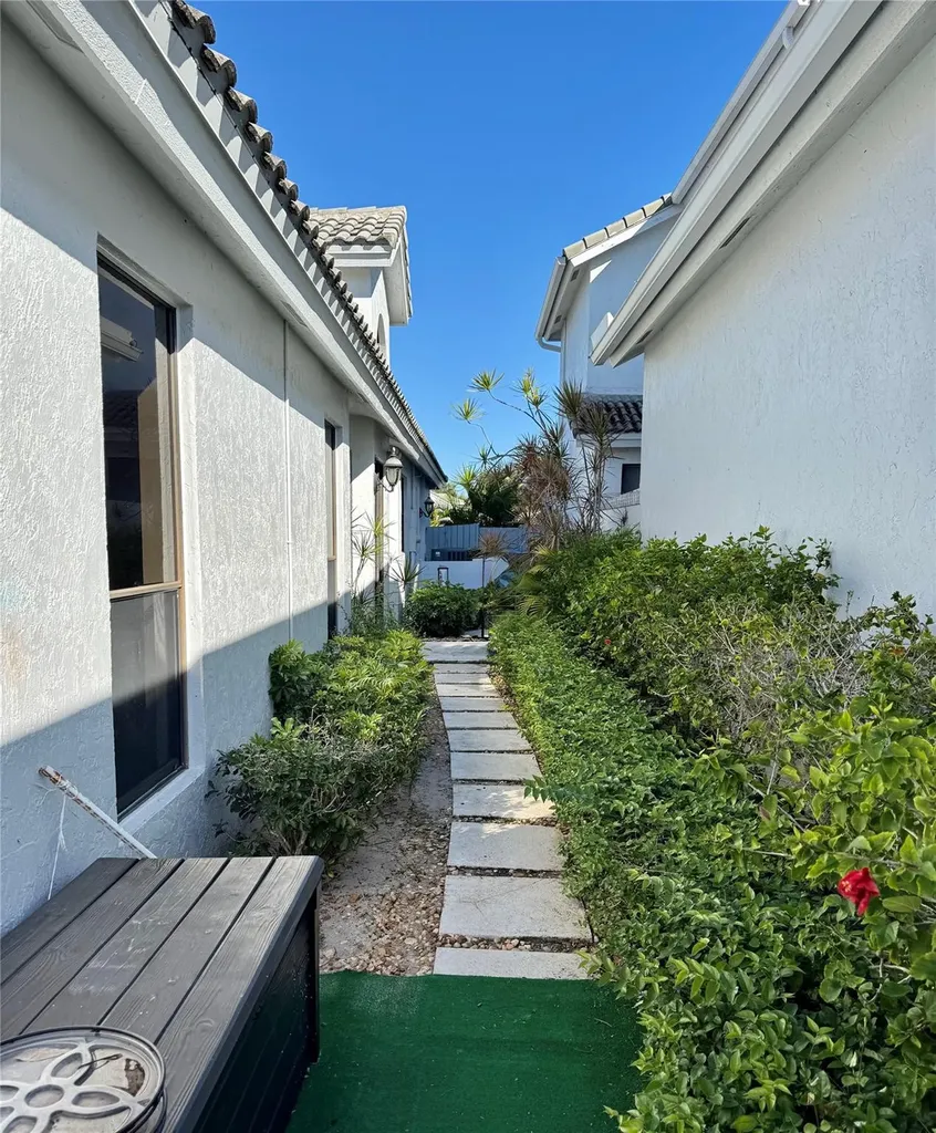 2108 NW 60th Circle Boca Raton FL 33496