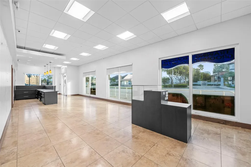 313 E Hallandale Beach Boulevard Hallandale Beach FL 33009