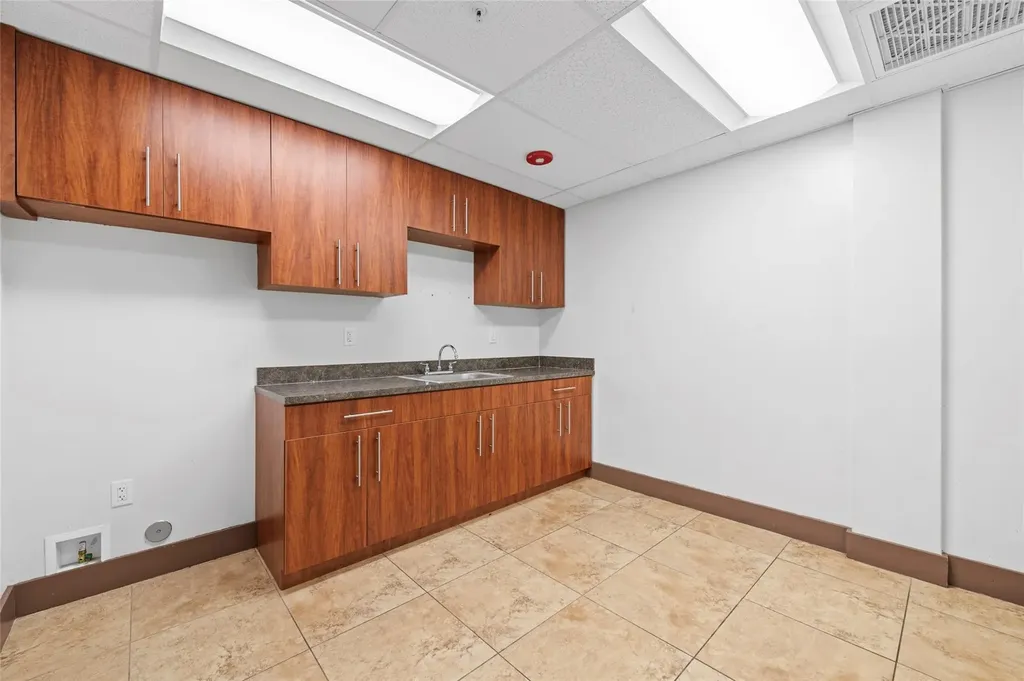 313 E Hallandale Beach Boulevard Hallandale Beach FL 33009