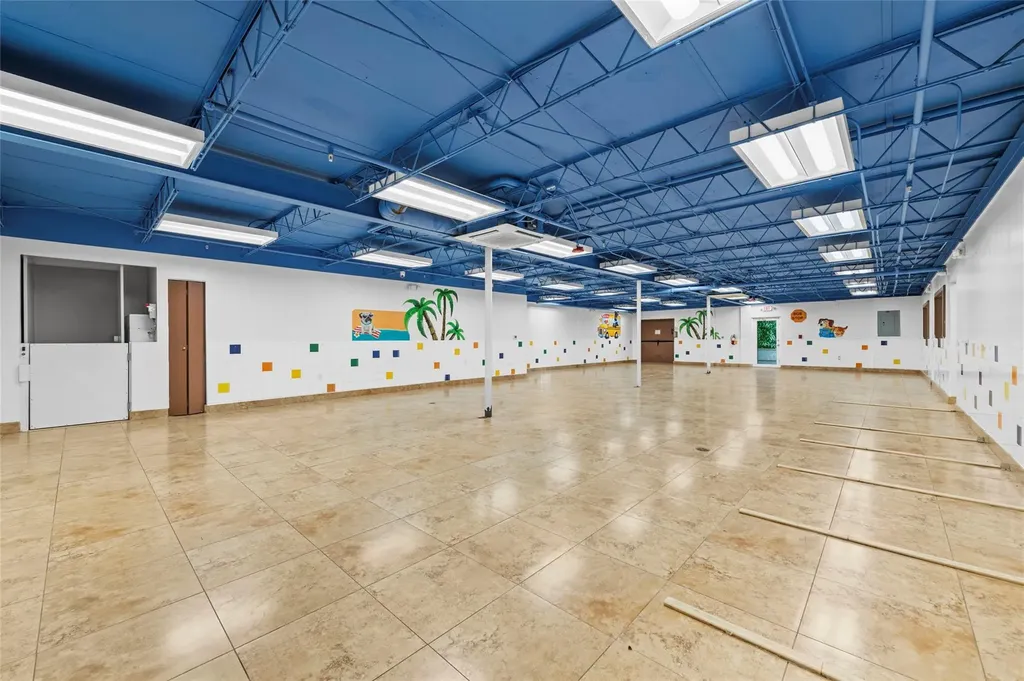 313 E Hallandale Beach Boulevard Hallandale Beach FL 33009