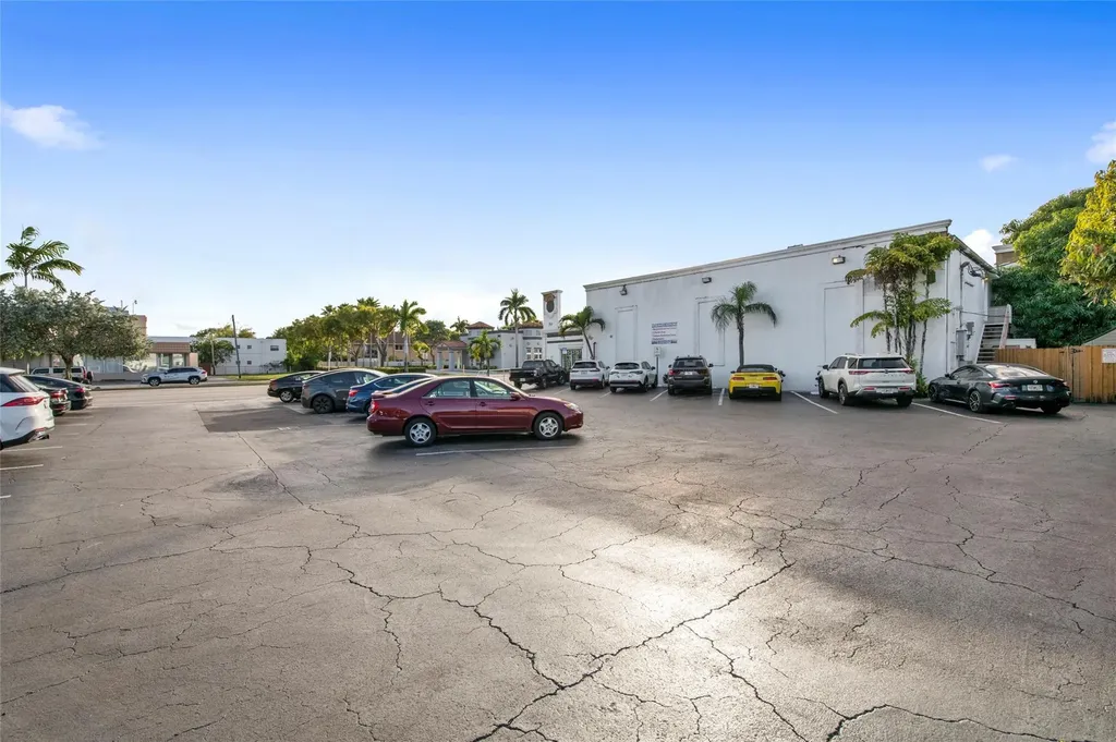 313 E Hallandale Beach Boulevard Hallandale Beach FL 33009