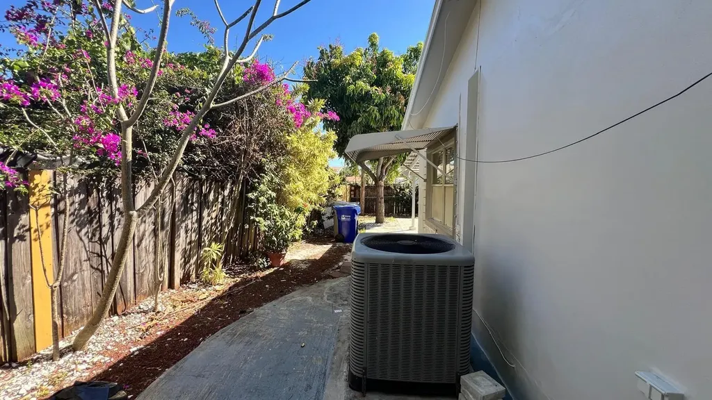 1120 NE 23rd Place Pompano Beach FL 33064
