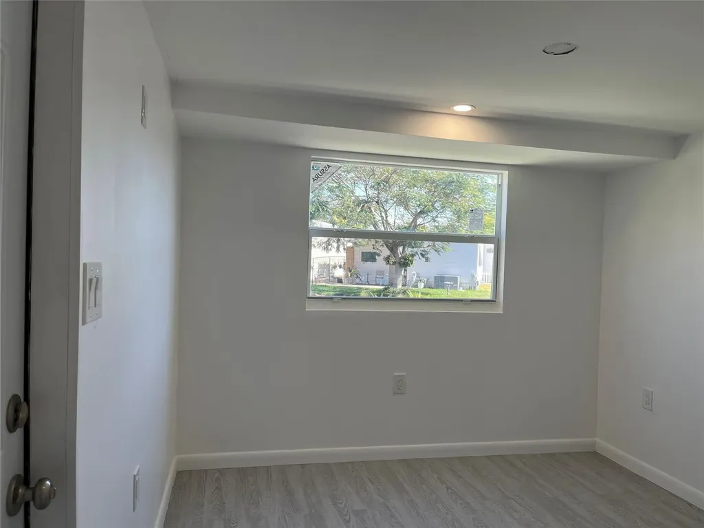 1720 SW 85th Avenue Davie FL 33324