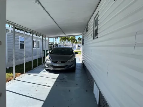 1720 SW 85th Avenue Davie FL 33324