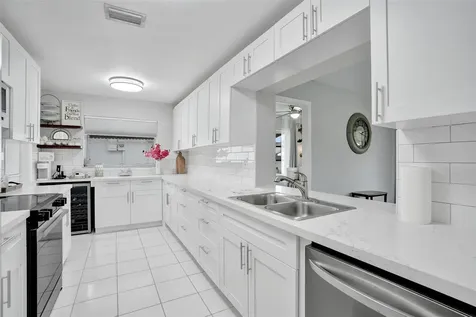 4953 NW 48 Avenue Tamarac FL 33319