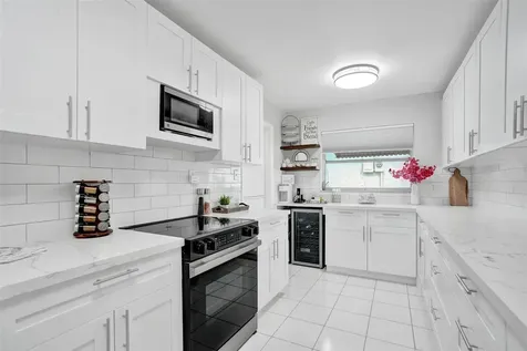 4953 NW 48 Avenue Tamarac FL 33319
