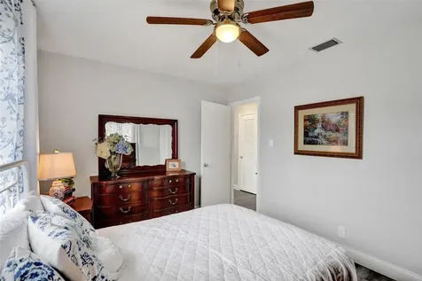 4953 NW 48 Avenue Tamarac FL 33319