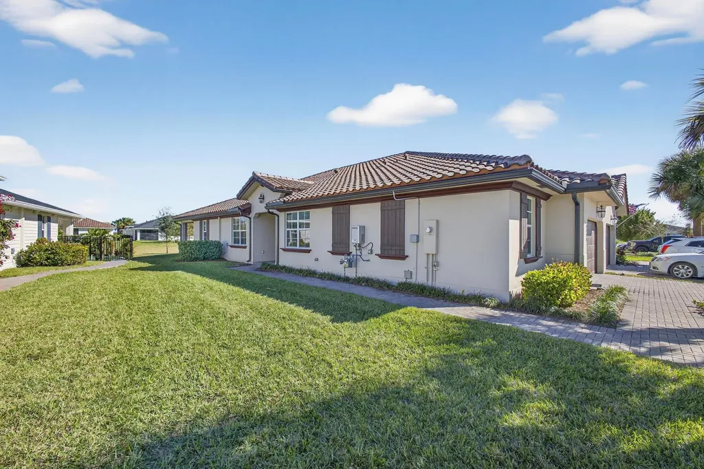 1232 Haywagon Trail Loxahatchee FL 33470