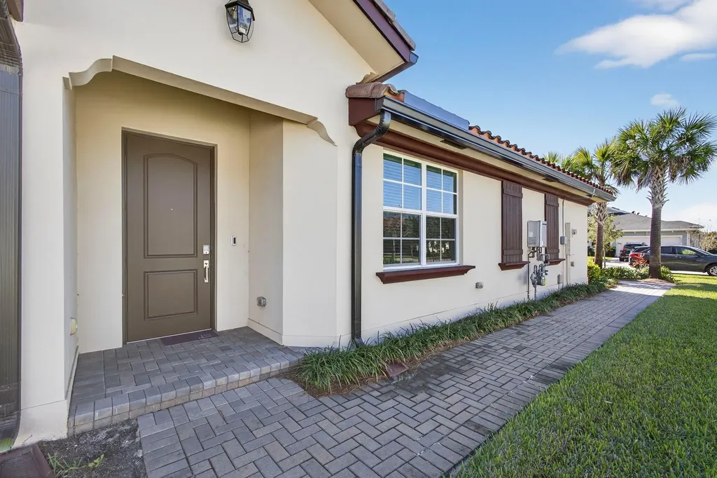 1232 Haywagon Trail Loxahatchee FL 33470