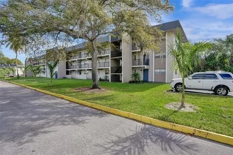 8000 Colony Circle Tamarac FL 33321