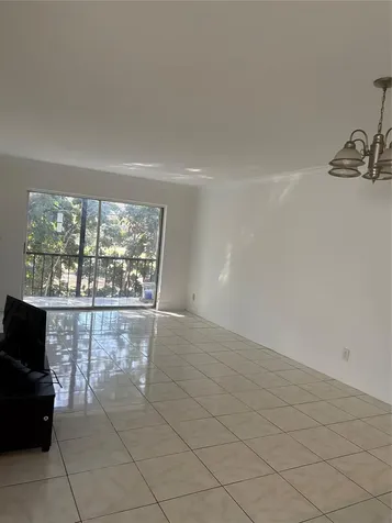 8000 Colony Circle Tamarac FL 33321