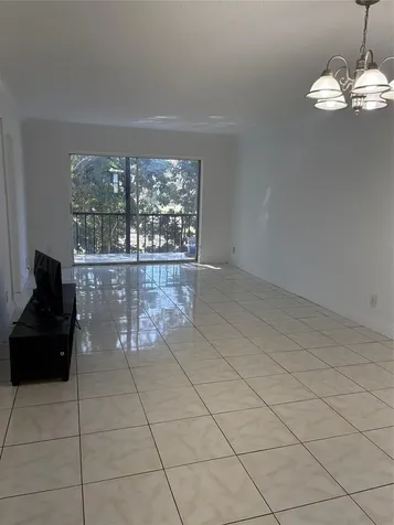 8000 Colony Circle Tamarac FL 33321