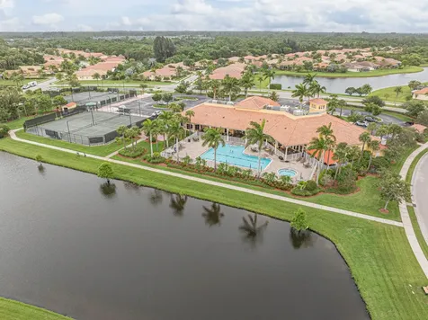 6480 Oxford Circle Vero Beach FL 32966