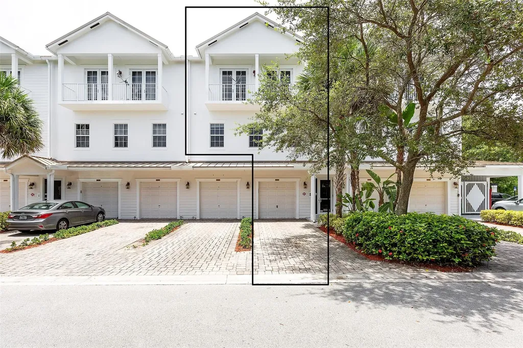 6809 N Lakeside Circle Davie FL 33314