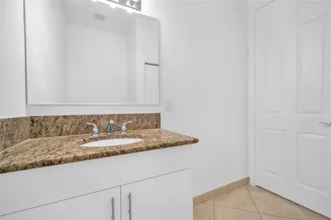 6809 N Lakeside Circle Davie FL 33314