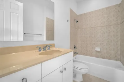 6809 N Lakeside Circle Davie FL 33314