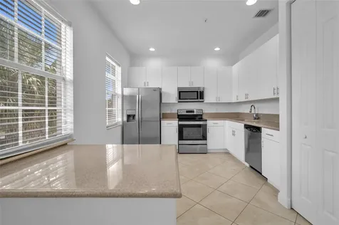 6809 N Lakeside Circle Davie FL 33314