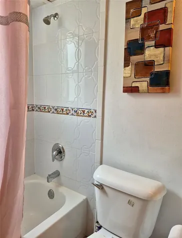 2840 Somerset Drive Lauderdale Lakes FL 33311