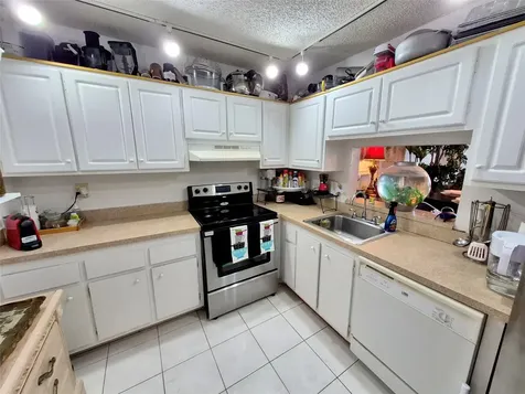 2840 Somerset Drive Lauderdale Lakes FL 33311