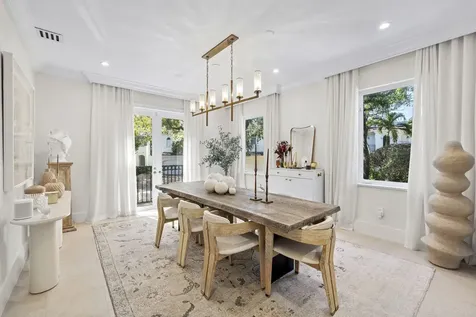 2765 Brickell Court Miami FL 33129