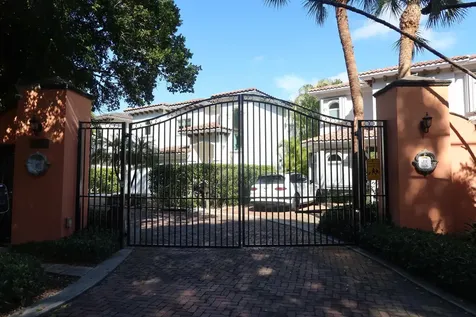2765 Brickell Court Miami FL 33129