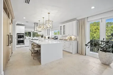 2765 Brickell Court Miami FL 33129
