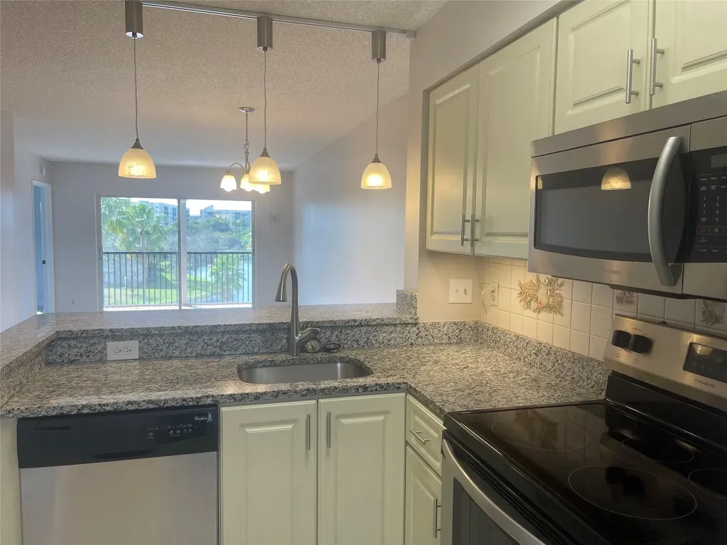 Pompano Beach FL 33069