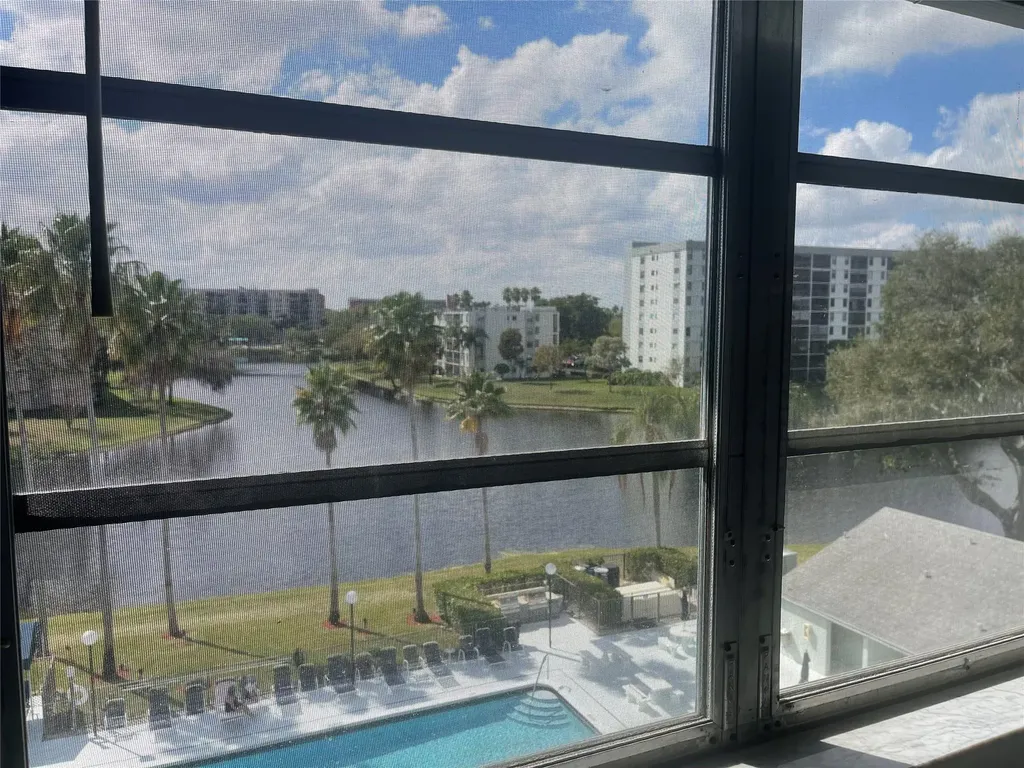 Pompano Beach FL 33069