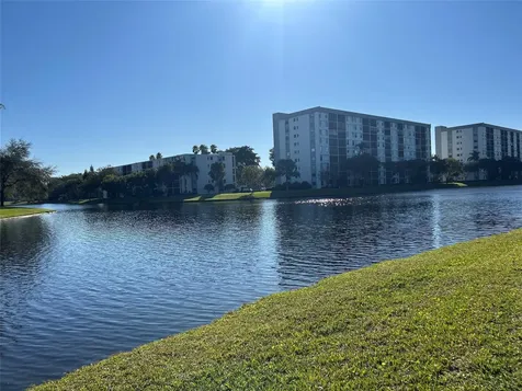 Pompano Beach FL 33069