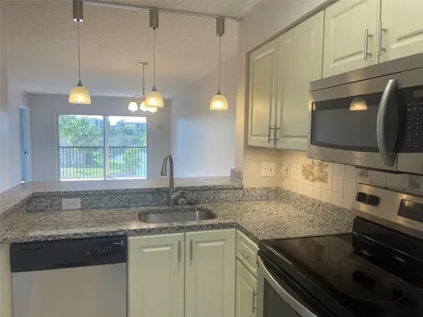 Pompano Beach FL 33069