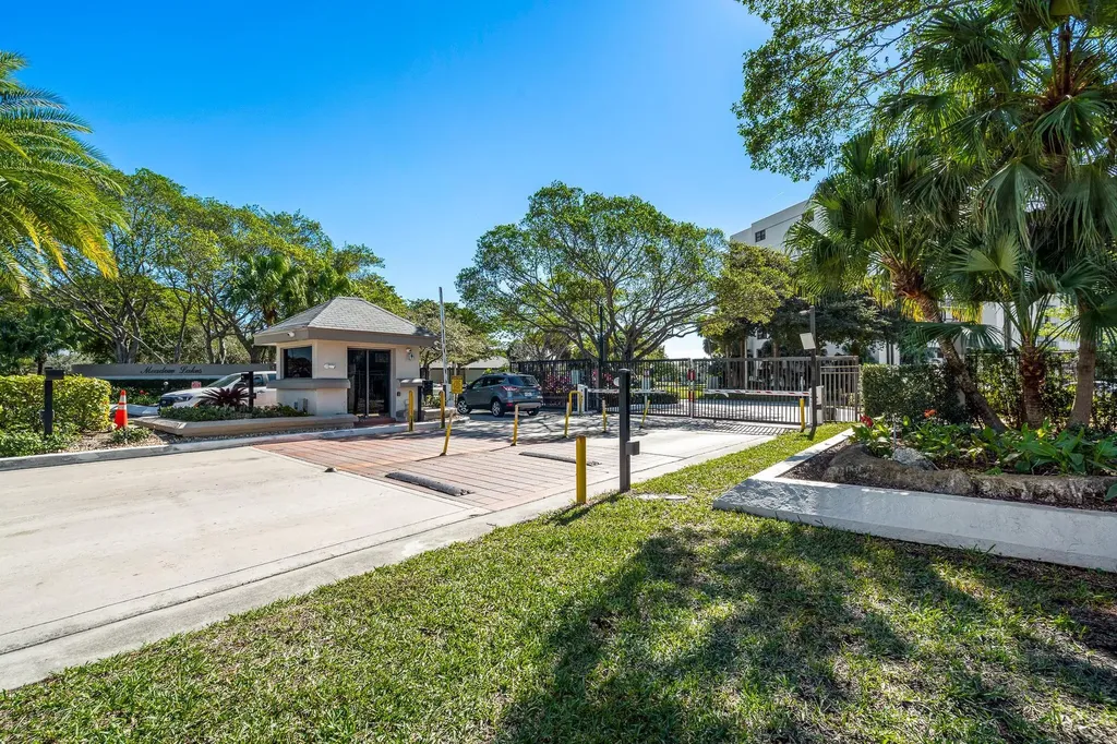 1228 S Military Trail Deerfield Beach FL 33442