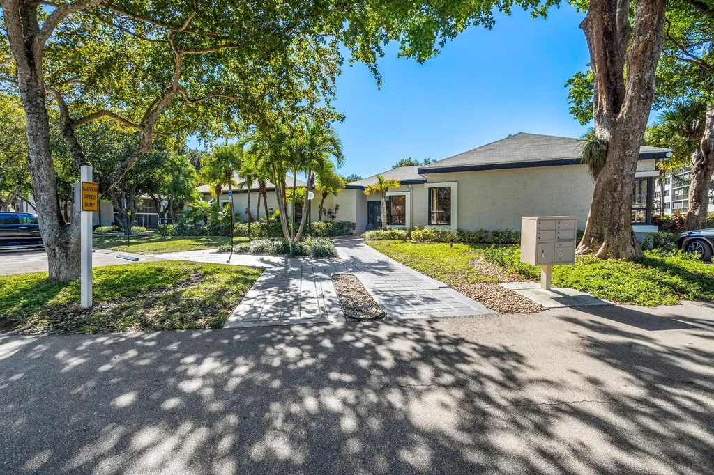 1228 S Military Trail Deerfield Beach FL 33442
