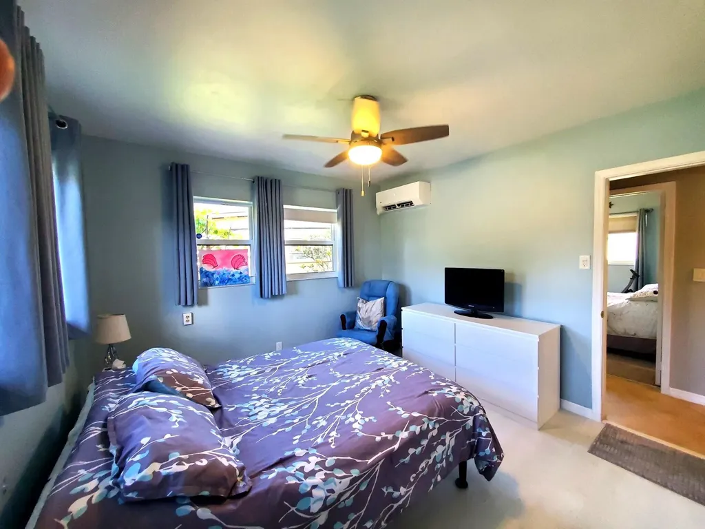 5180 SW 13th Street Plantation FL 33317