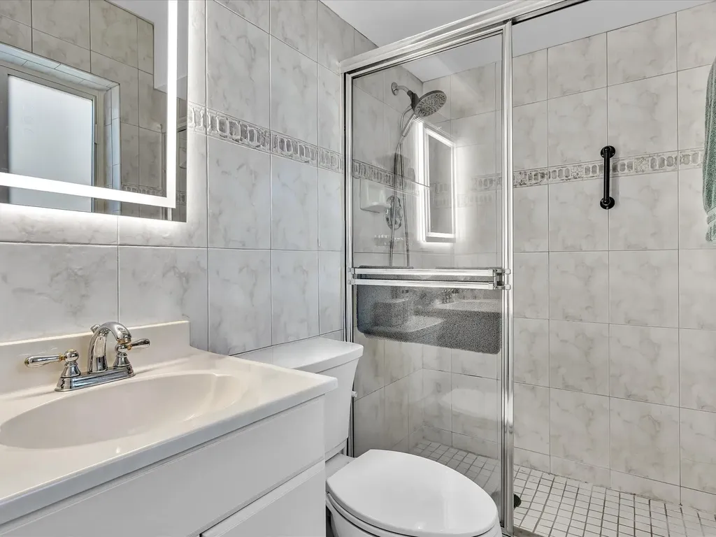5180 SW 13th Street Plantation FL 33317
