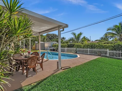 5180 SW 13th Street Plantation FL 33317