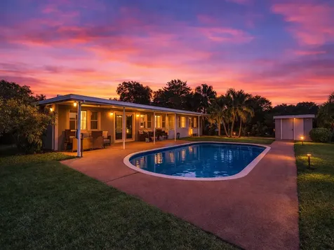5180 SW 13th Street Plantation FL 33317