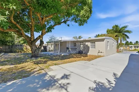 430 Old Spanish Trail Lantana FL 33462