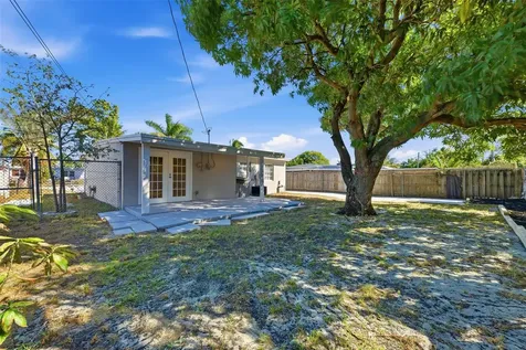 430 Old Spanish Trail Lantana FL 33462