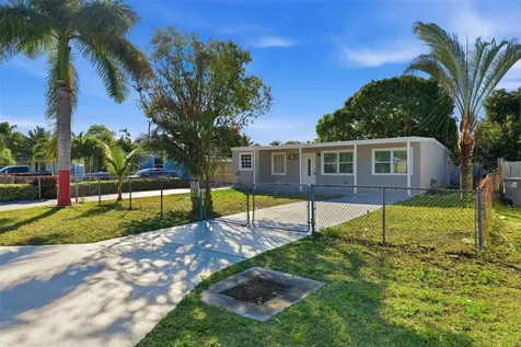 430 Old Spanish Trail Lantana FL 33462
