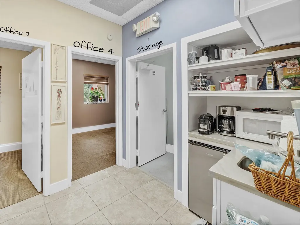4851 W Hillsboro Boulevard Coconut Creek FL 33073