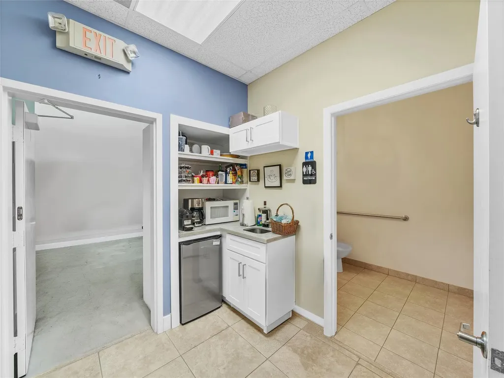 4851 W Hillsboro Boulevard Coconut Creek FL 33073